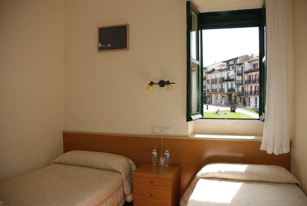 Hostal Zaragoza Хондаррибиа Экстерьер фото